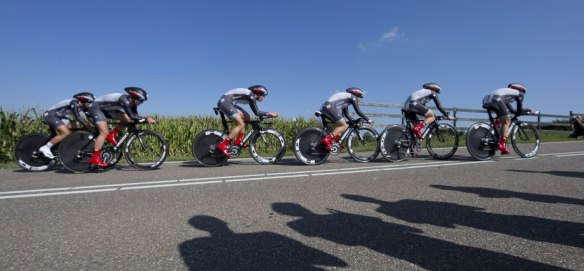 Specialized-lululemon-wins-uci-road-world-elite-women-team-time-trial-2